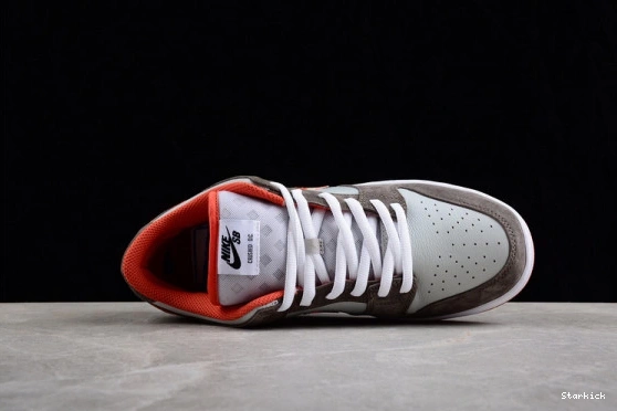 Crushed D.C. Low SB Dunk DH7782-001 Nike 1025